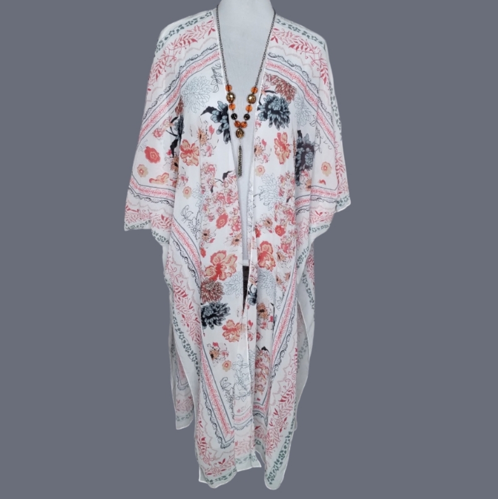 Beautiful Floral Sheer Elegant Kimono Size XL